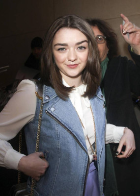 Maisie Williams pic #709399