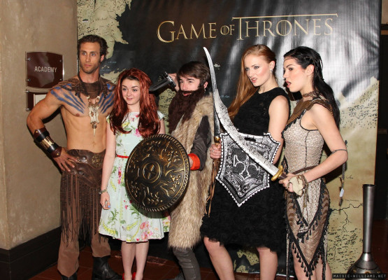 Maisie Williams pic #710747