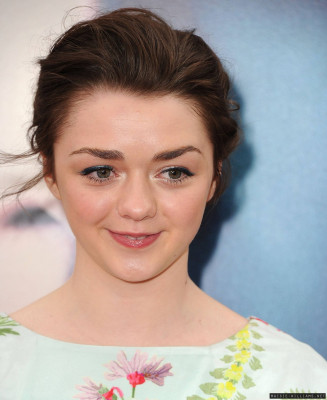 Maisie Williams pic #710763
