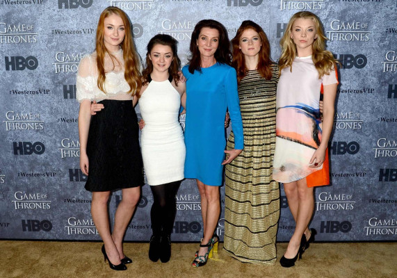 Maisie Williams pic #710714