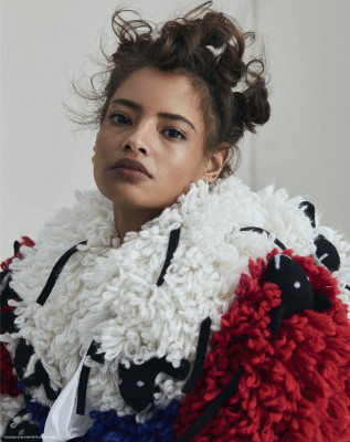 Malaika Firth pic #1360942