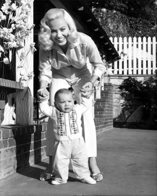 photo 16 in Mamie Van Doren gallery [id379312] 2011-05-19 00:00:00