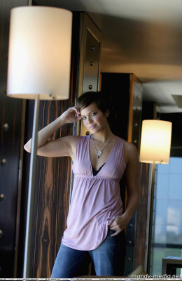 Mandy Moore pic #35174