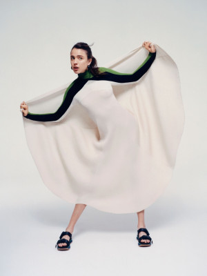 photo 19 in Margaret Qualley gallery [id1370482] 2025-04-25 00:00:00
