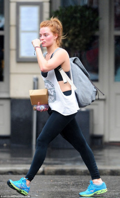 Margot Robbie pic #706259