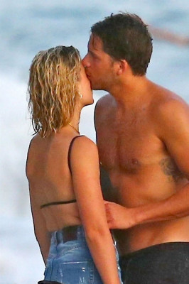 Margot Robbie pic #1053680
