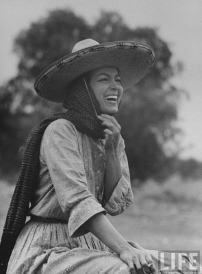 photo 3 in Maria Felix gallery [id331075] 2011-01-21 00:00:00