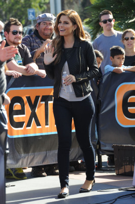 Maria Menounos pic #654752