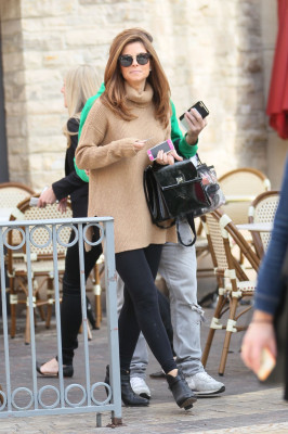 Maria Menounos pic #750455