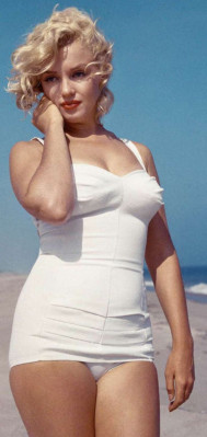 Marilyn Monroe pic #421809