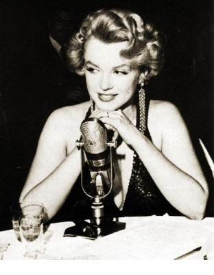 Marilyn Monroe pic #284339