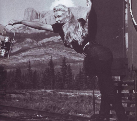 Marilyn Monroe pic #363957