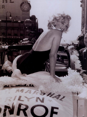 Marilyn Monroe pic #420375