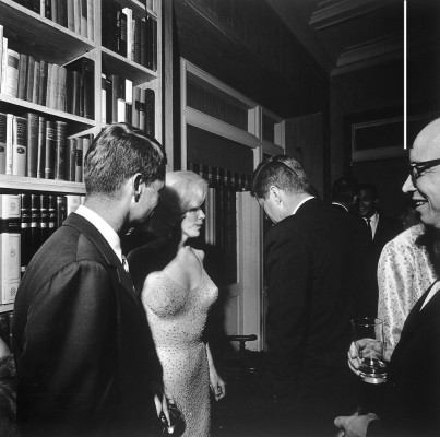 Marilyn Monroe pic #330289