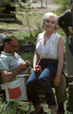 Marilyn Monroe pic #464006