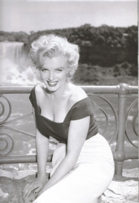 Marilyn Monroe pic #264883
