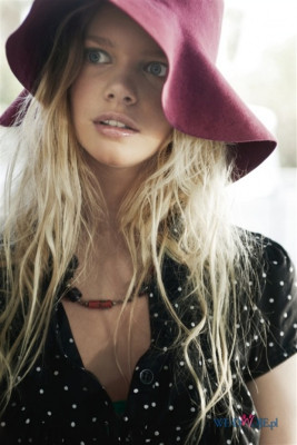 photo 13 in Marloes Horst gallery [id308007] 2010-11-23 00:00:00