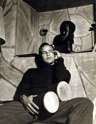 Marlon Brando pic #365550