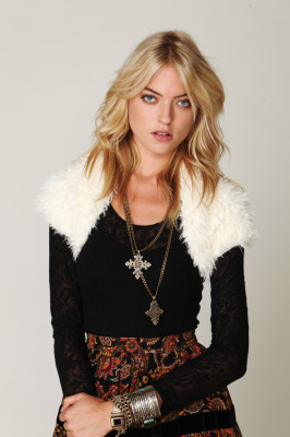 photo 11 in Martha Hunt gallery [id516709] 2012-07-29 00:00:00