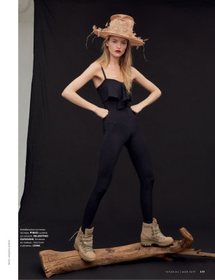 photo 3 in Martha Hunt gallery [id1125011] 2019-04-29 00:00:00