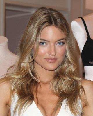 photo 11 in Martha Hunt gallery [id954339] 2017-08-04 00:00:00