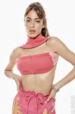 photo 4 in Martina Stoessel gallery [id1285405] 2021-12-05 00:00:00