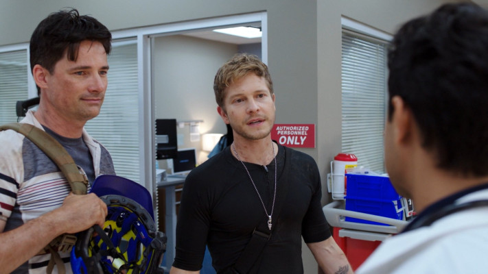 Matt Czuchry pic #1219279