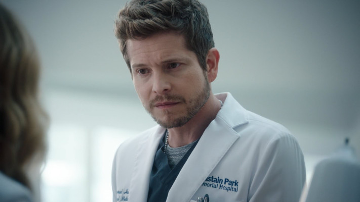 Matt Czuchry pic #1245066