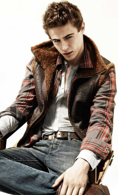 Max Irons pic #368304