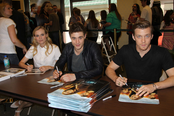 Max Irons pic #673258