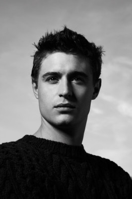 Max Irons pic #746424