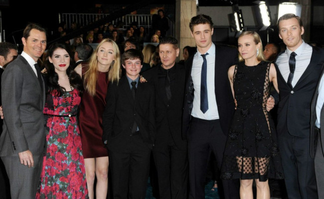 Max Irons pic #675036