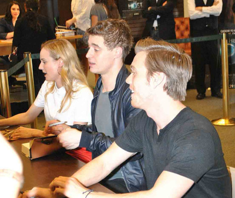 Max Irons pic #674635