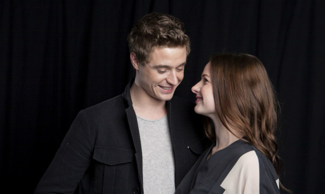 Max Irons pic #673771