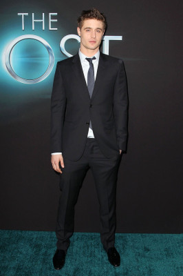 Max Irons pic #673275