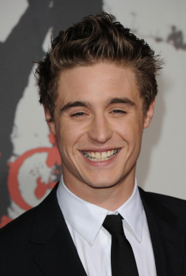 Max Irons pic #673377