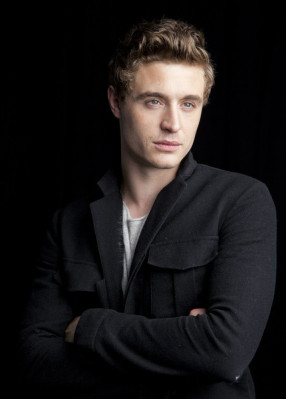 Max Irons pic #678545