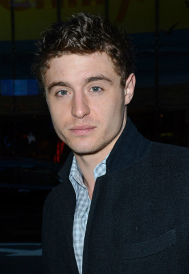 Max Irons pic #675261