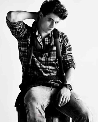 Max Irons pic #679348