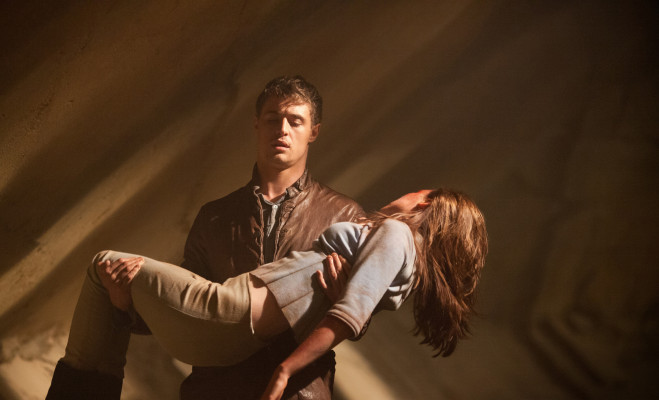 Max Irons pic #673132