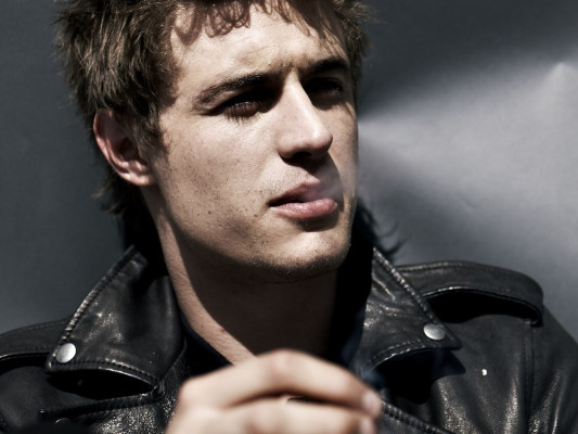 Max Irons pic #683106