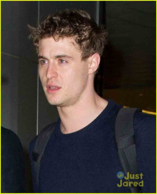 Max Irons pic #673437