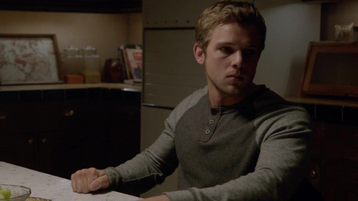 Max Thieriot pic #1238371