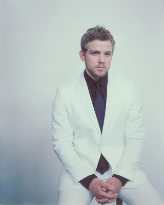 Max Thieriot pic #1264581