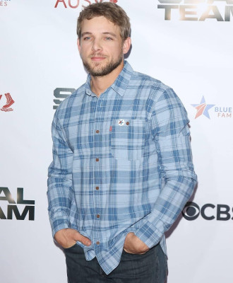 Max Thieriot pic #1260035
