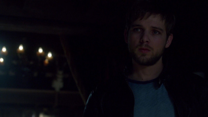 Max Thieriot pic #1255524