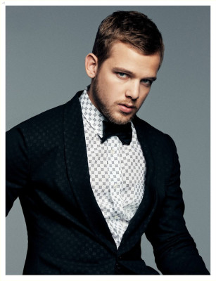 Max Thieriot pic #479061