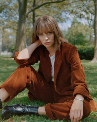 photo 3 in Maya Thurman Hawke gallery [id1168938] 2019-08-19 00:00:00