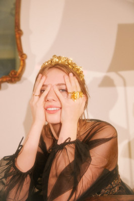 photo 18 in Maya Thurman Hawke gallery [id1168678] 2019-08-16 00:00:00
