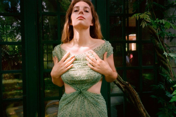 photo 16 in Maya Thurman Hawke gallery [id1154570] 2019-07-19 00:00:00
